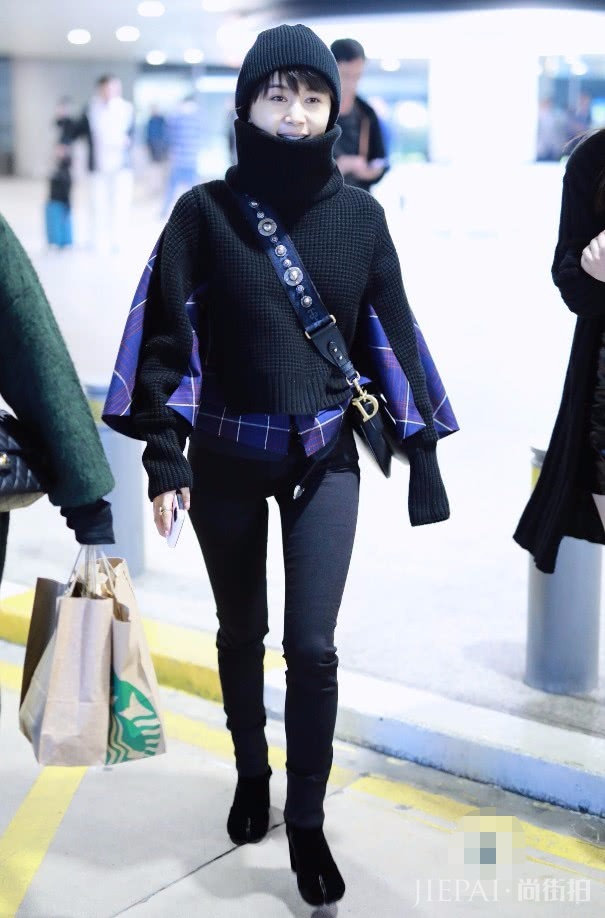 王子文穿一双“马蹄鞋”,162硬是穿出170视觉感!