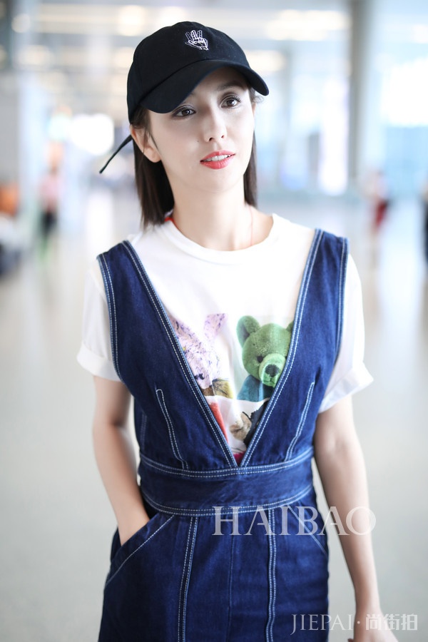 佟丽娅又因为太美上热搜?剪了短发的她衣品也直线上升!