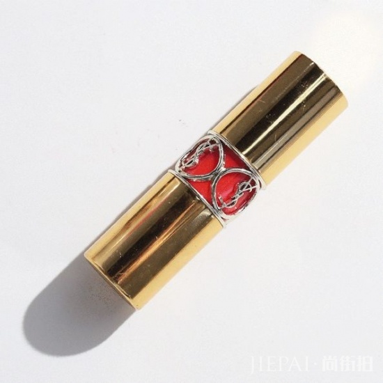 夏季适合什么颜色的口红颜色 这些都是夏天必备的口红