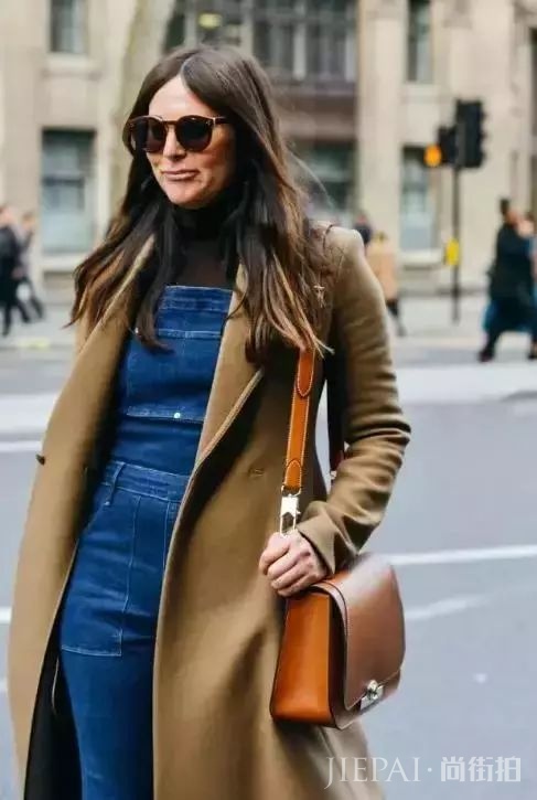 自带时尚属性的高领毛衣，你穿了竟然“吃脖子”？