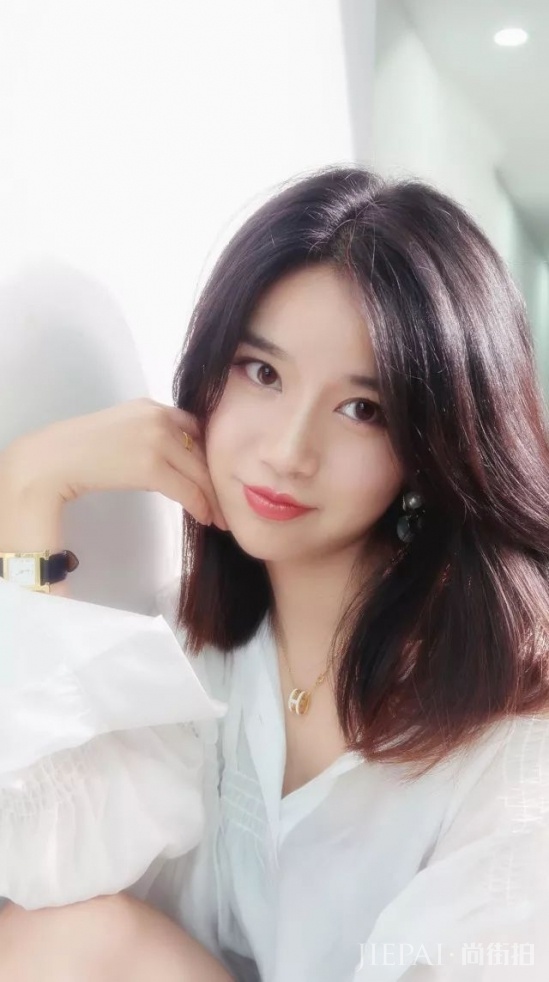 夏季适合什么颜色的口红颜色 这些都是夏天必备的口红