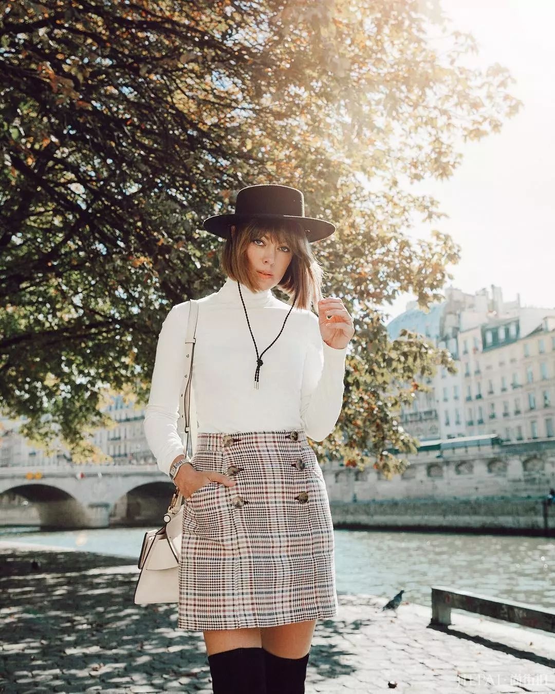 高领毛衣,外穿内搭皆相宜