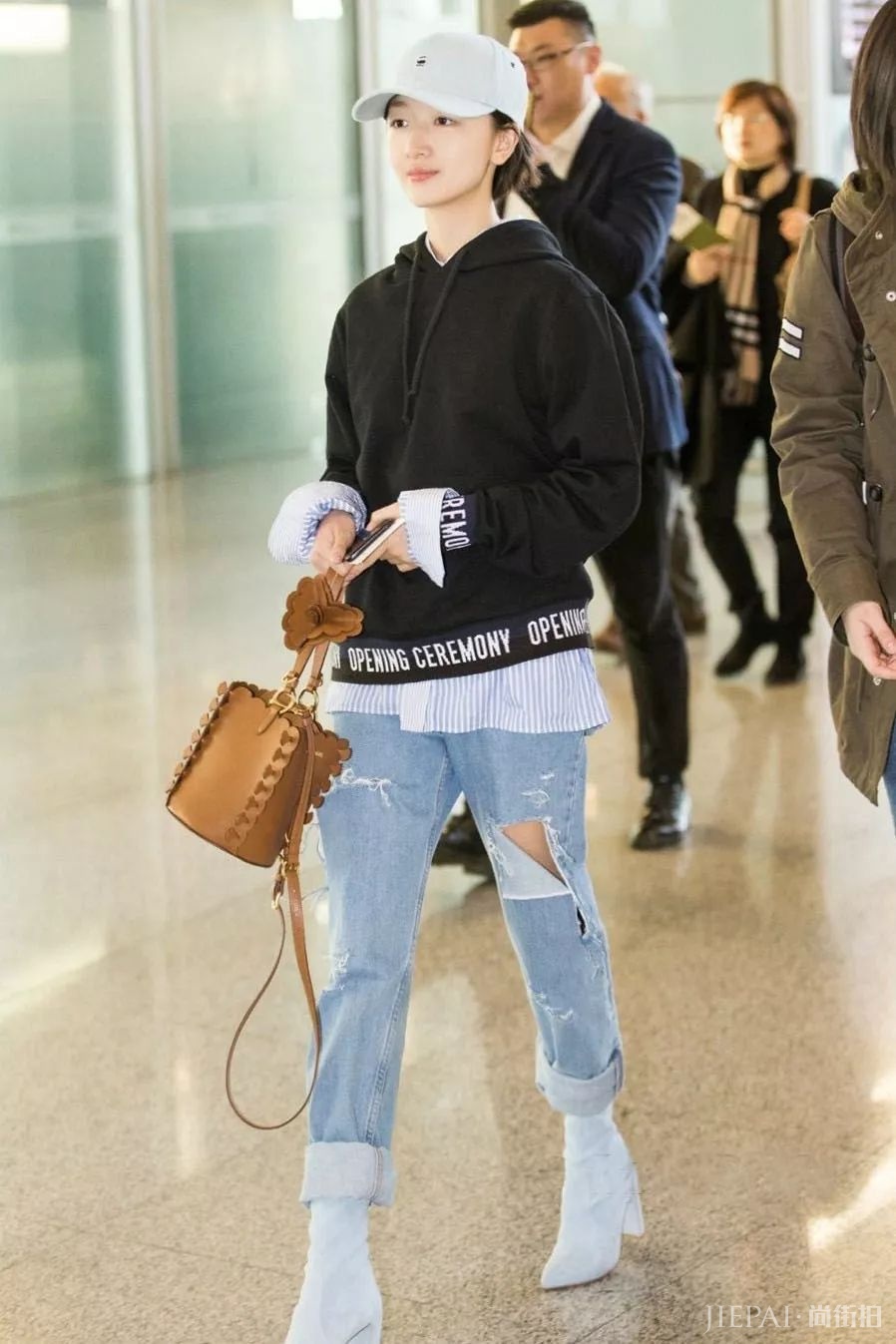 1件卫衣3种穿法,太美了!