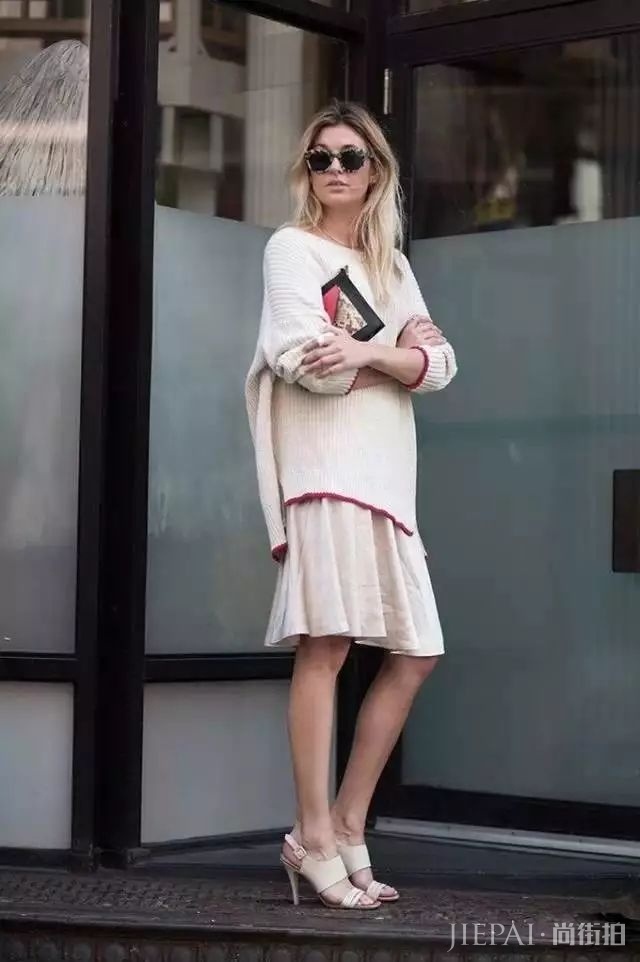 毛衣搭配长裙,打造秋冬优雅时尚!