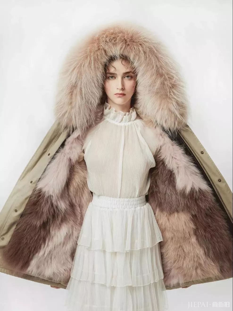 冬天，这件外套比羽绒服有气质