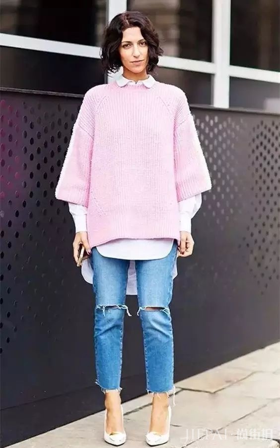 今年流行这样穿毛衣，不懂你就out了！