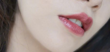 夏季适合什么颜色的口红颜色 这些都是夏天必备的口红