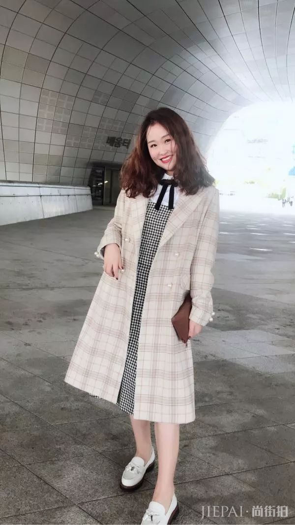 真人示范 | 搜集了海量得意女神穿搭照,我发现......