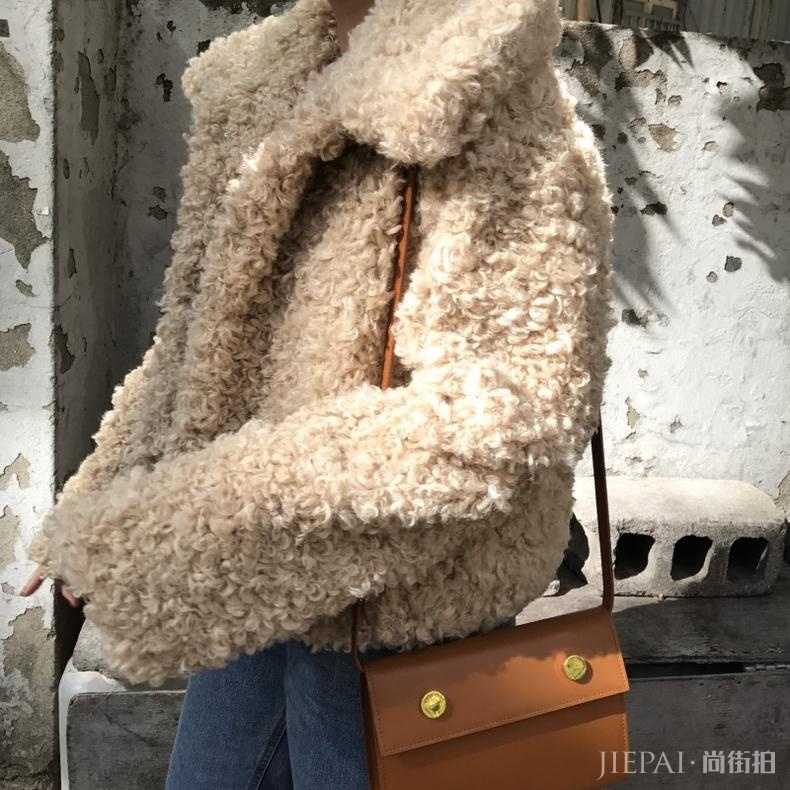 微胖女生穿外套，记得避开这3个“雷区”