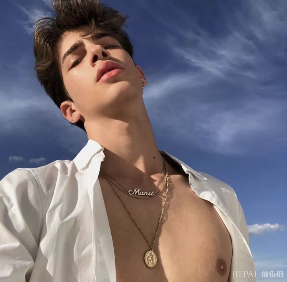 当红男网红图鉴,2018年什么类型的男孩儿最热门?