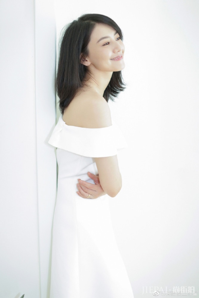 高圆圆剪掉10年长发，被她波波头惊艳了