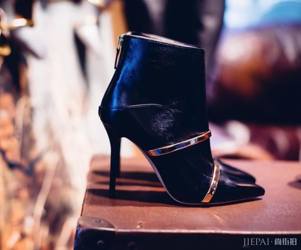 这个秋冬 我们为你推荐好看的50双短靴