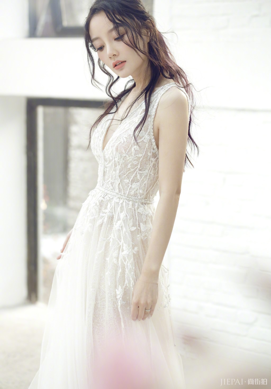 李小璐换新发型,青春靓丽魅力十足,秒变成17岁少女