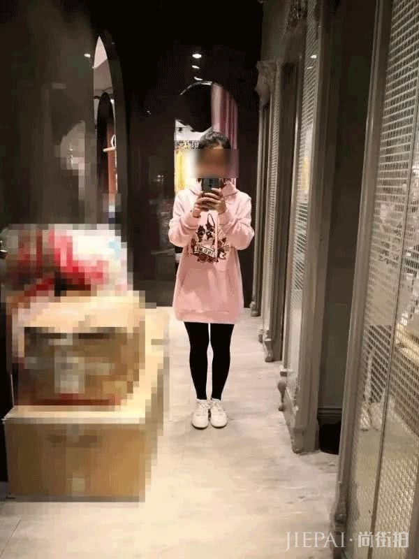 长脸适合什么发型和眼镜?长款卫衣怎么搭下半身?粉色呢外套……