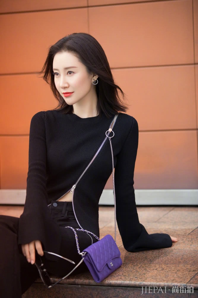 舒畅剪波波头高级又时髦,瞬间嫩回18岁