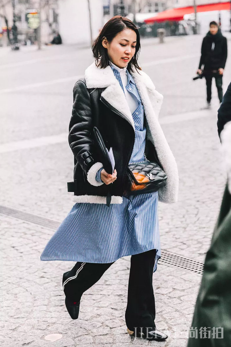 羊羔毛外套，怎么搭配才不显得“肿”？