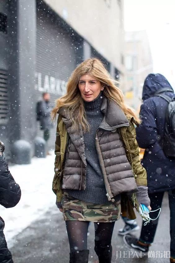 羽绒背心时髦又好搭 居然没几个人发现