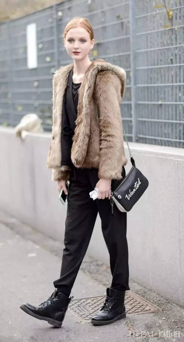 欧美街拍 人人都该拥有一双耐磨耐操、越旧越有feel的马丁靴