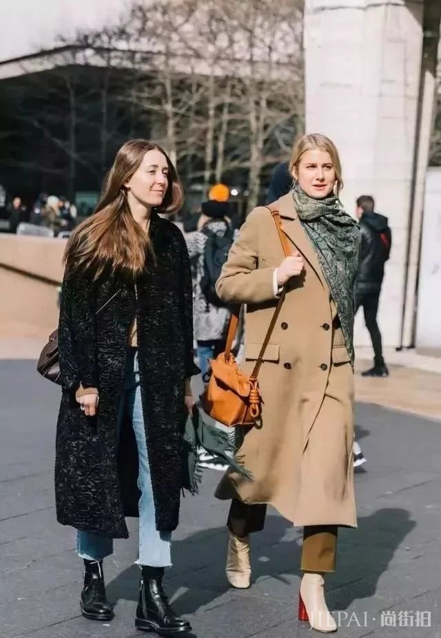 大衣+短靴=好看爆了！