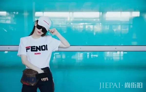 你对时尚可能还没有戚薇女儿懂得多!?