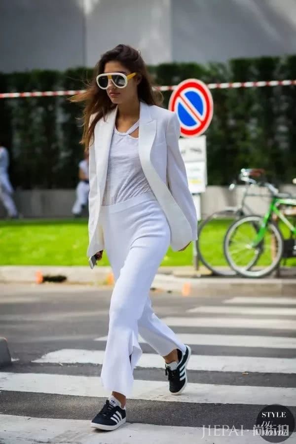 欧美街拍 穿上西装就帅气十足