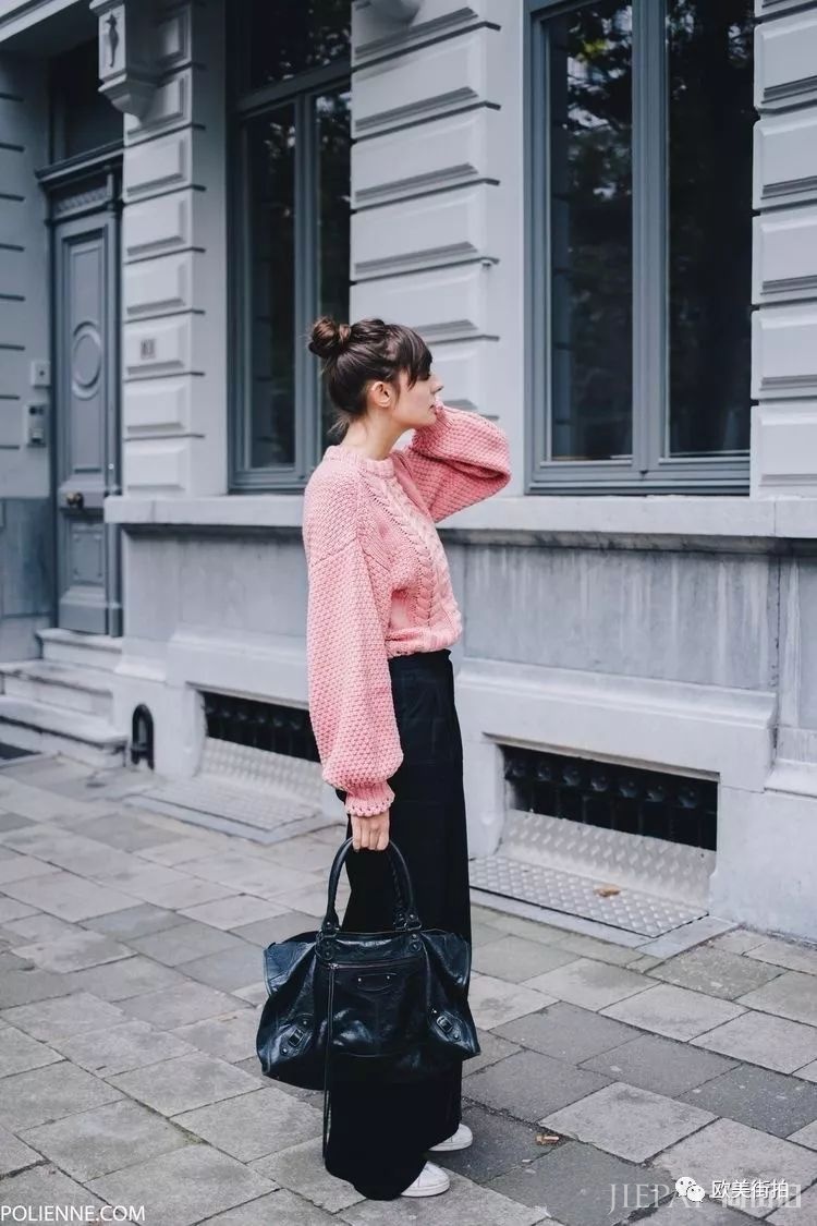 欧美街拍 秋冬穿搭彩色毛衣不能少！