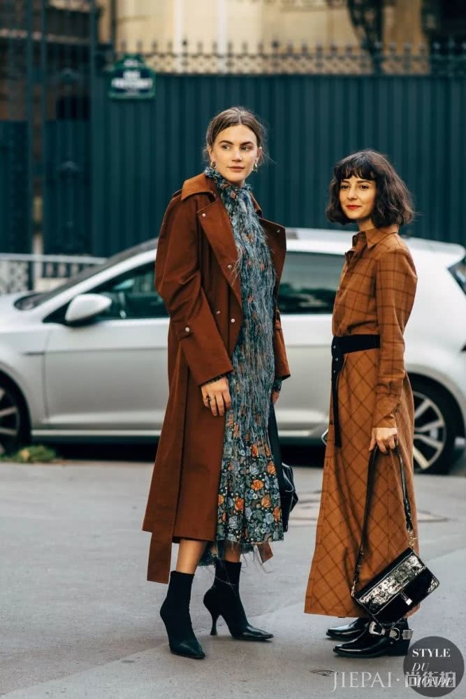 大衣+短靴=入冬最时髦方式！一起来看看本期欧美潮人街拍吧