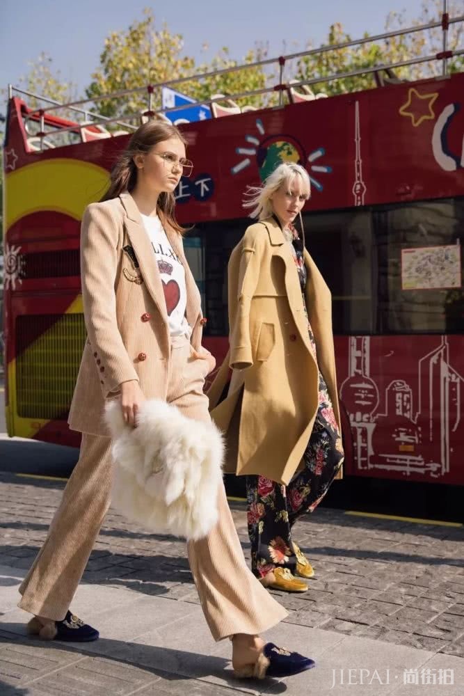 魔都街头的伦敦大片？新贵派让你高级在线温度不减