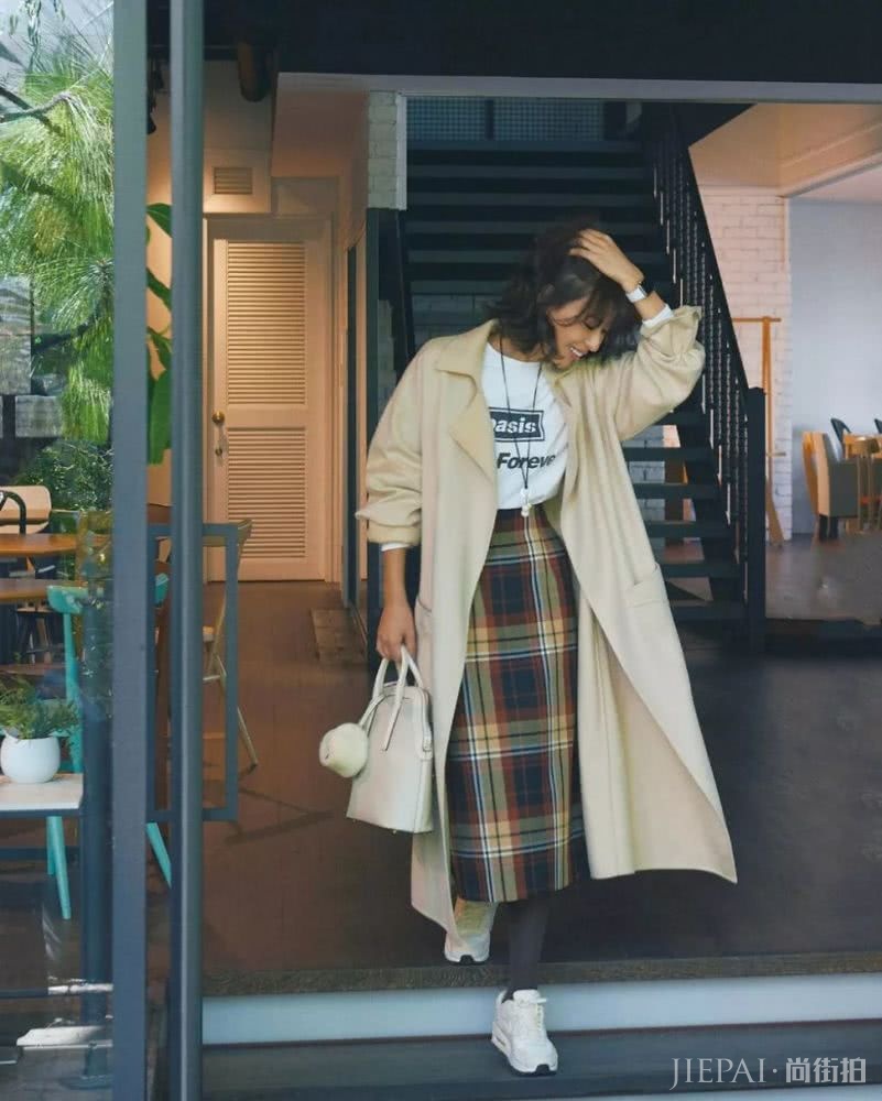 秋天和星巴克最配哦!完美星巴克风格穿衣技巧图鉴