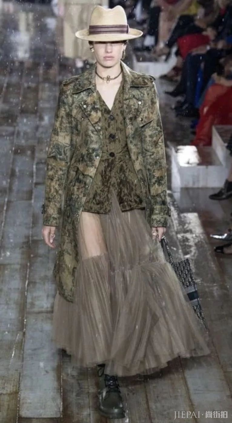 整个时尚圈都在戴的时尚单品！