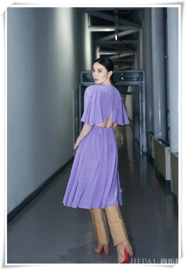 张钧甯和宋佳裙子里穿长裤,解锁了新潮流吗!