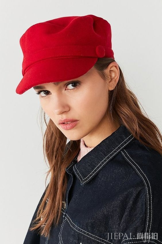 帽子戴得好不好看发型说了算！ 这26款一看就会的“戴帽发型”让你时髦又有范