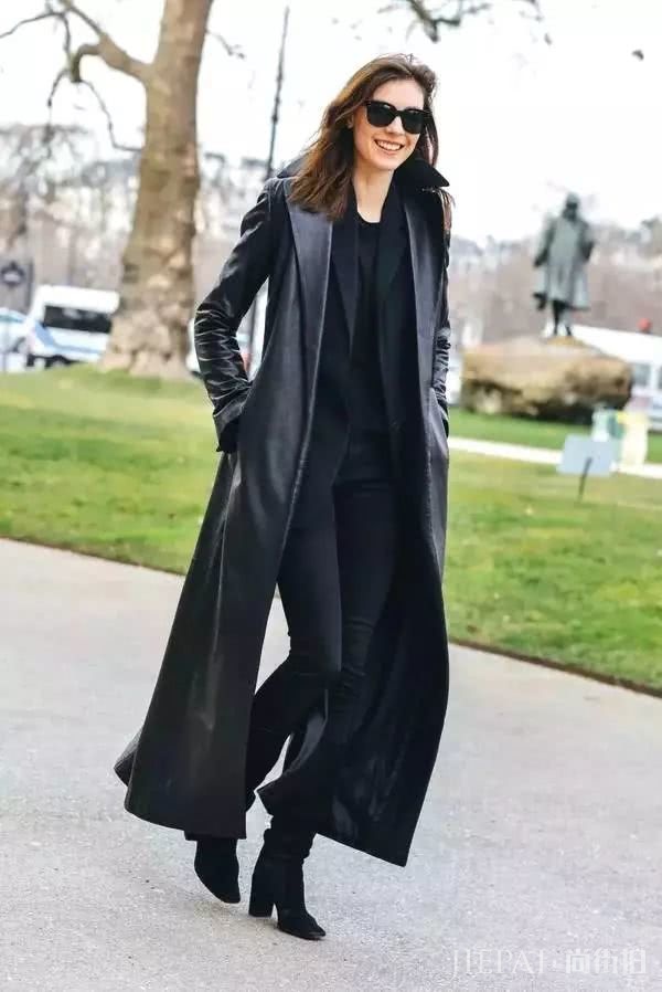 大衣+短靴=入冬最时髦方式！一起来看看本期欧美潮人街拍吧
