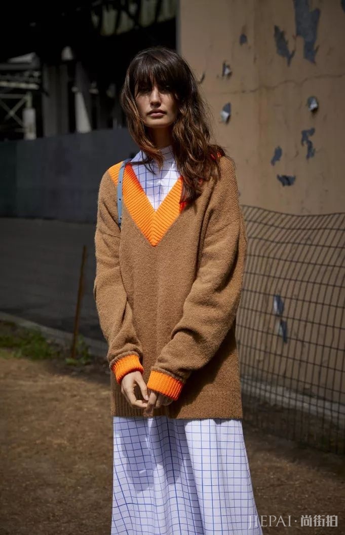 V领针织衫，显瘦易搭，初冬和来年开春必备