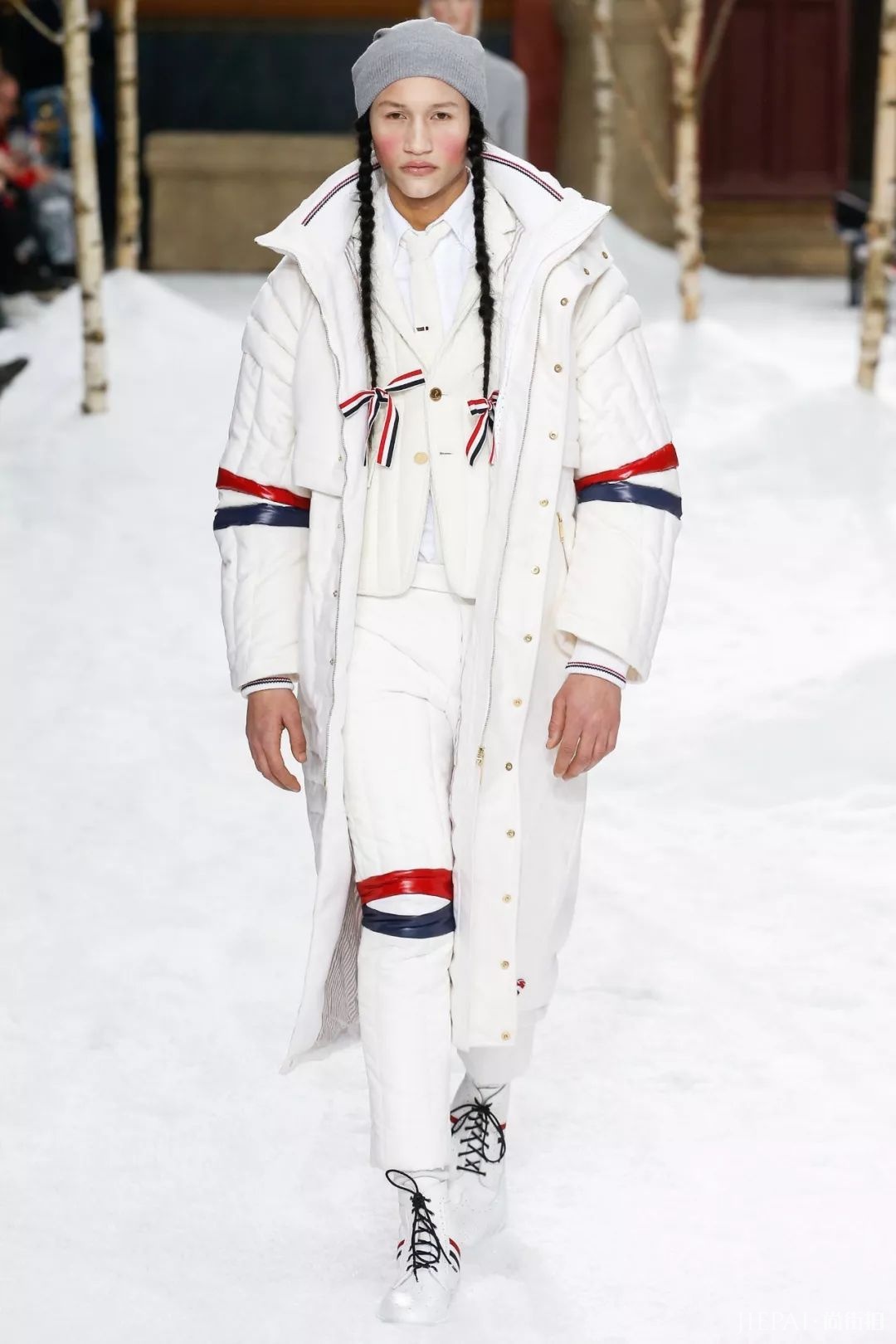 冬天穿好这个色,你就赢了