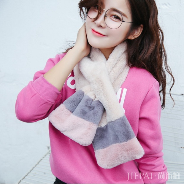 你还不会搭围巾？十个大衣+围巾搭配示范