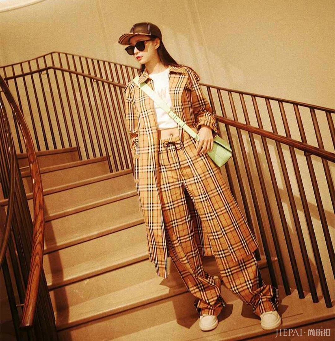阔腿裤这样搭鞋子,显高有气质