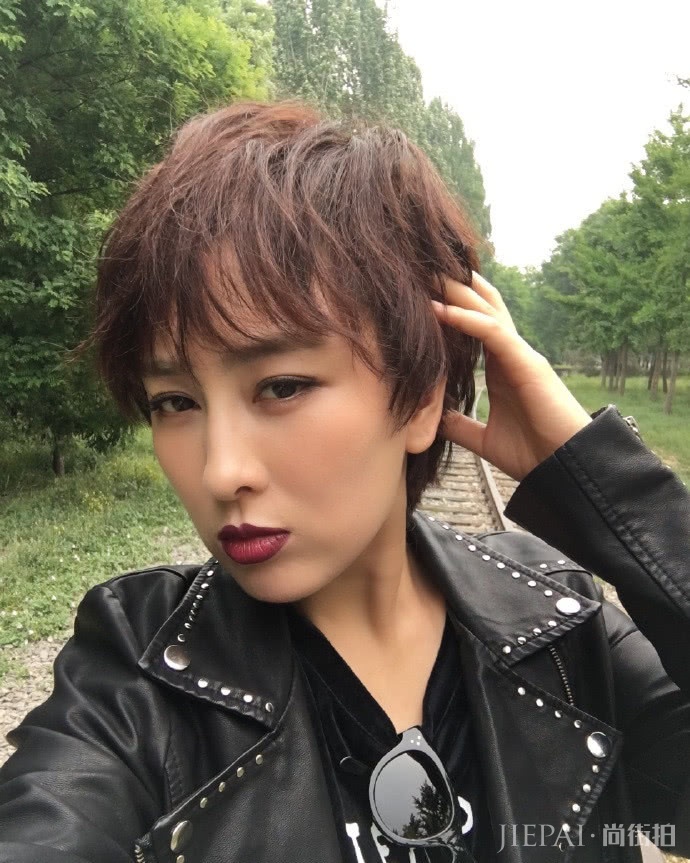 马苏的新发型太好看了,换了新发型气质完全不一样