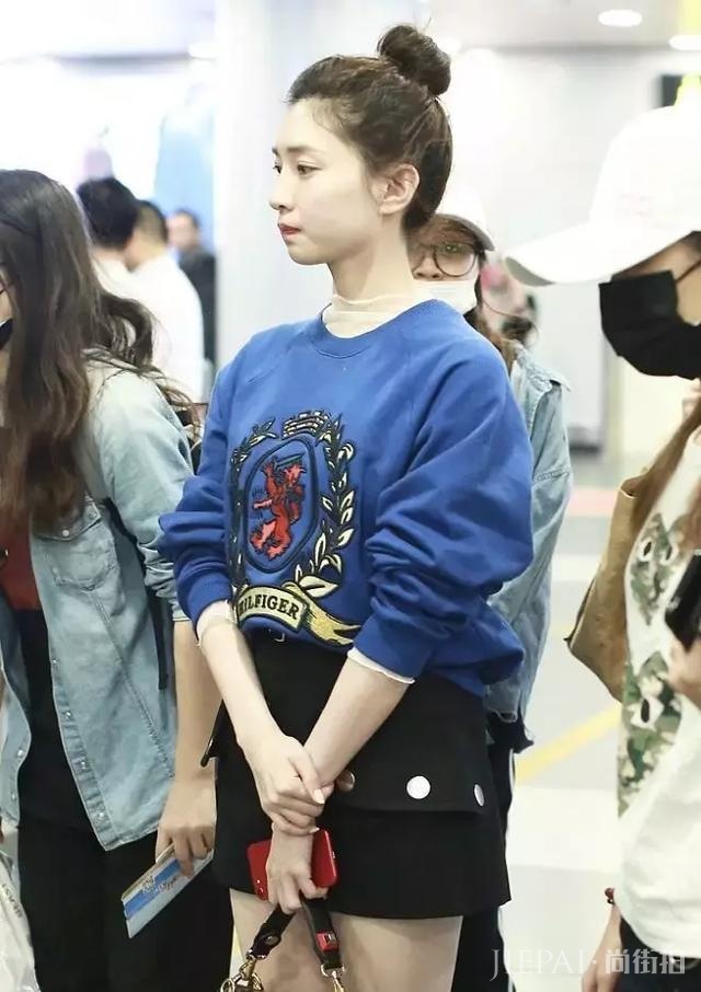 还在发愁今年冬天穿什么？卫衣这个单品简直太时髦