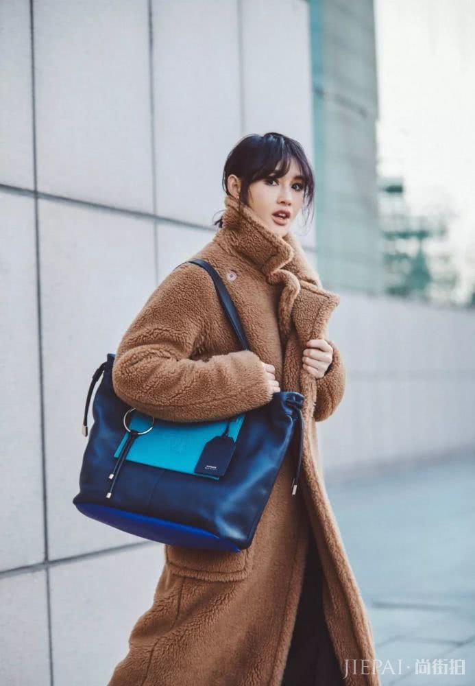 女明星都在Cos泰迪熊?原来“裹成熊”才是真的瘦!