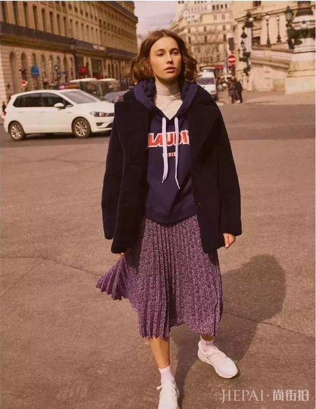 还在发愁今年冬天穿什么？卫衣这个单品简直太时髦