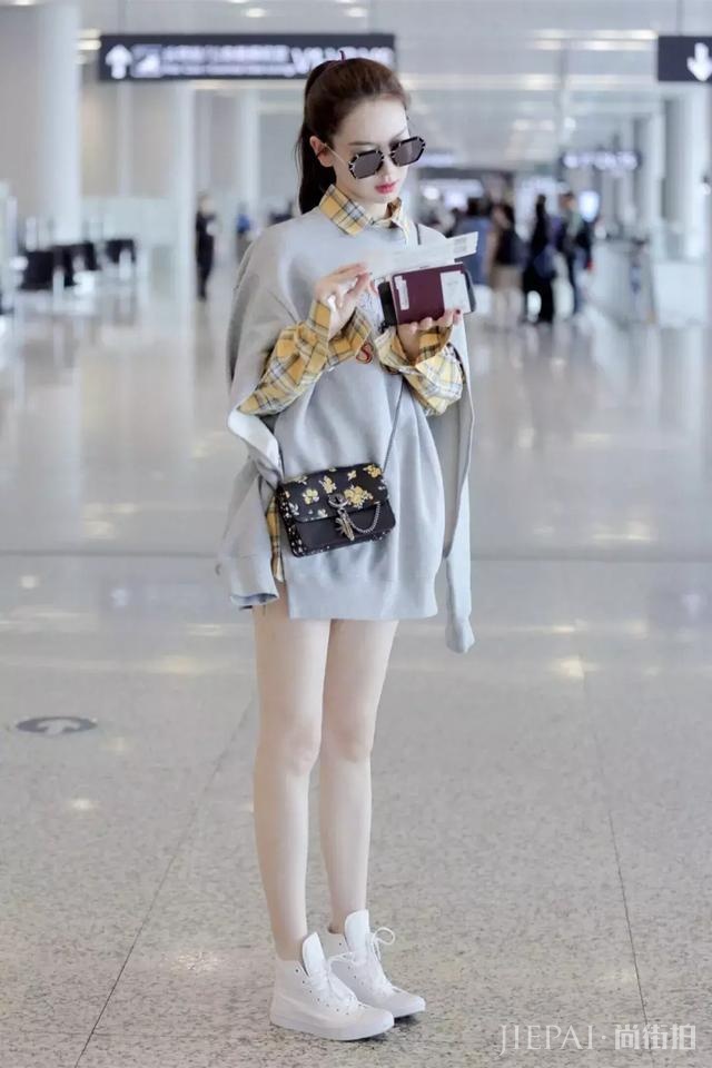 还在发愁今年冬天穿什么？卫衣这个单品简直太时髦