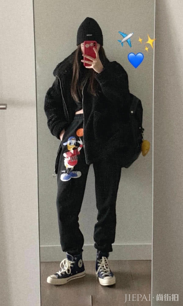 时尚博主欧阳娜娜，示范秋冬穿搭，多种搭配轻松驾驭