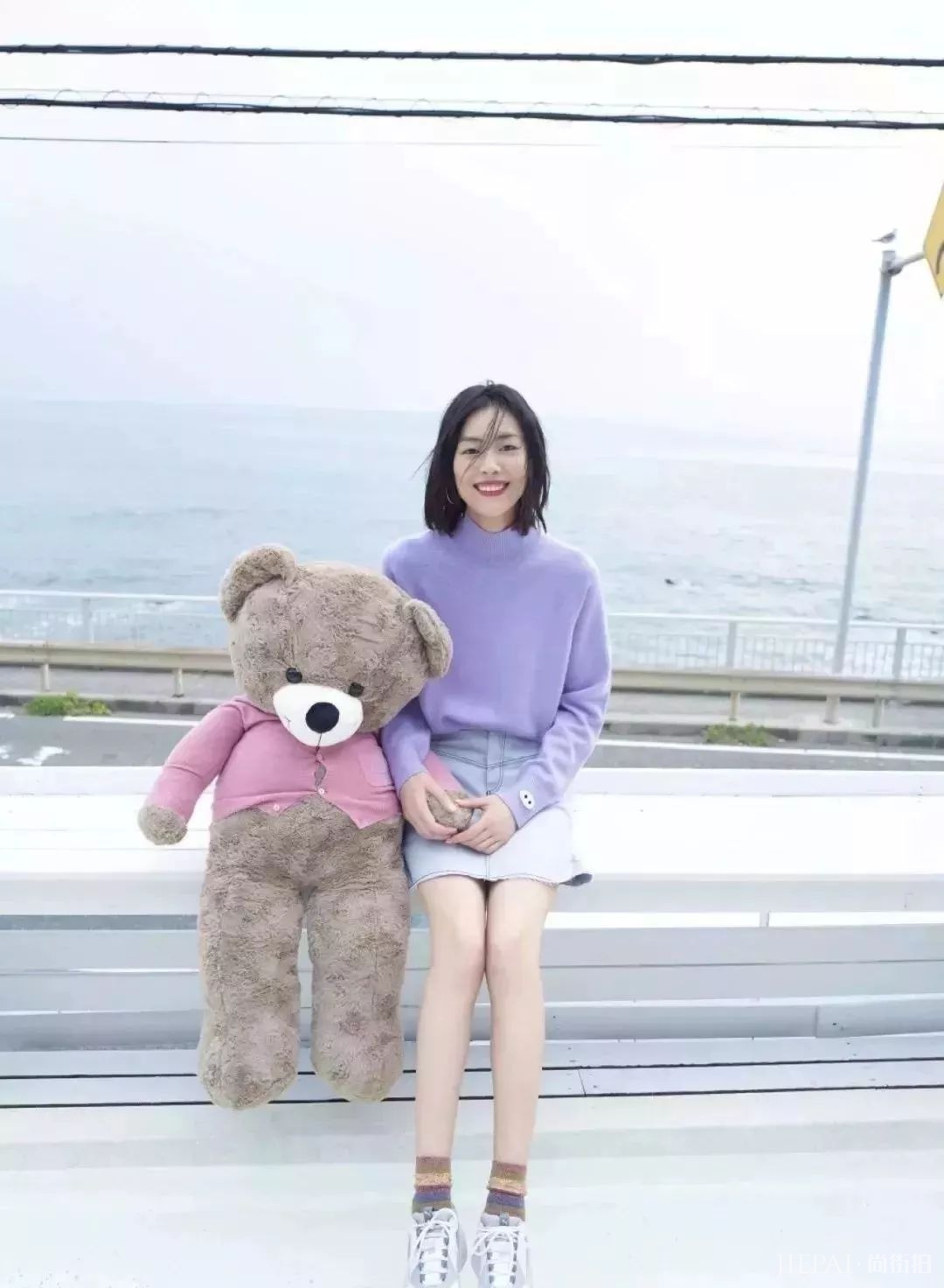 冬季节毛衣+裤子这样搭配,时髦又保暖!