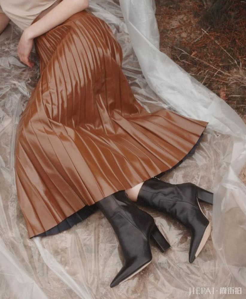 这个秋冬 我们为你推荐好看的50双短靴