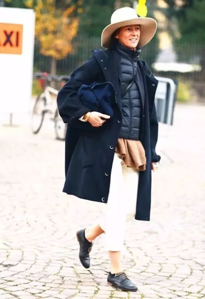 羽绒背心时髦又好搭 居然没几个人发现