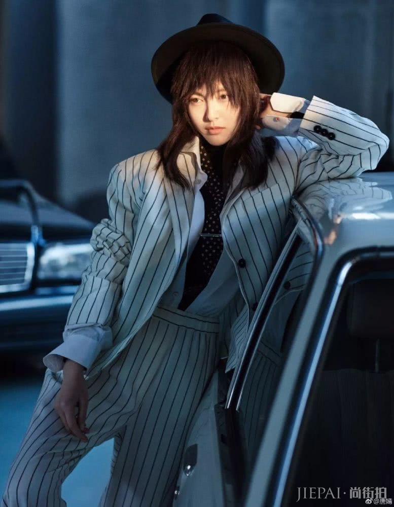 厚刘海也能有空气感？唐嫣赖美云教你发型也保暖