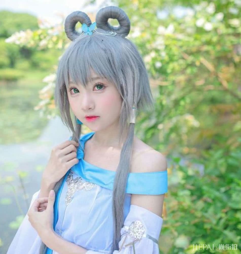 B站爆火的第一舞姬关掉美颜后竟似200斤肥宅