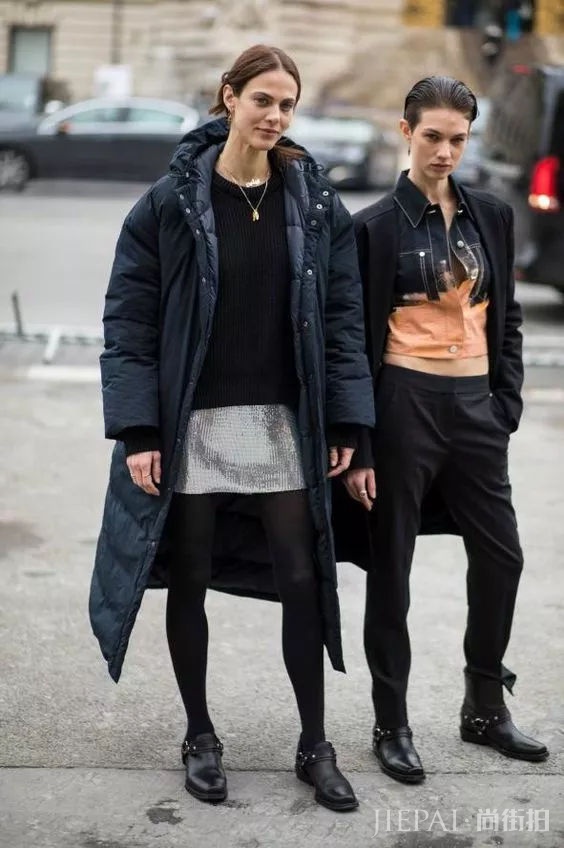 穿羽绒服+卫衣的你=简直时髦炸了！