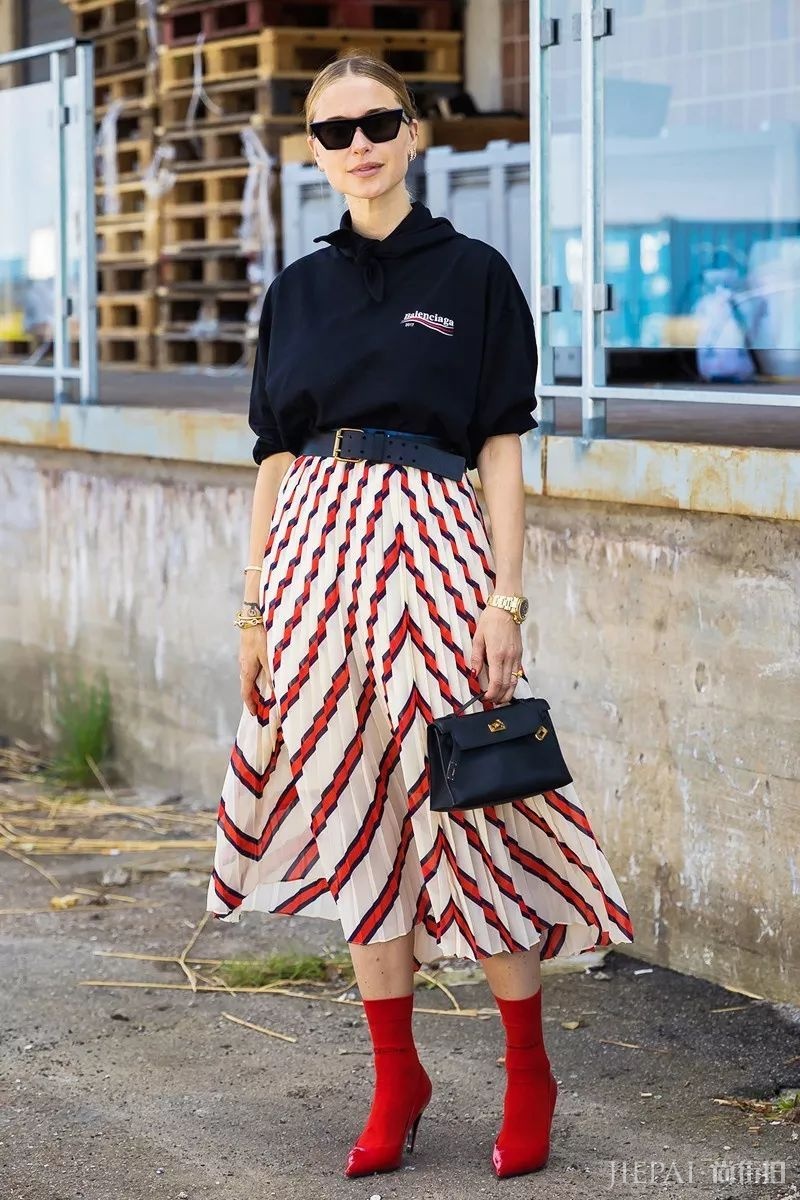 1件卫衣3种穿法,太美了!